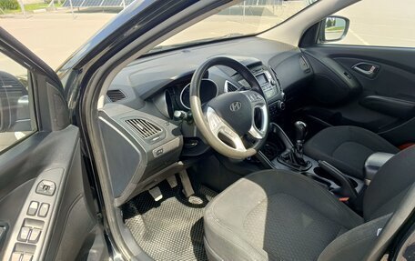 Hyundai ix35 I рестайлинг, 2013 год, 1 300 000 рублей, 12 фотография