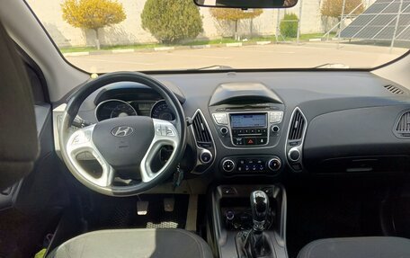 Hyundai ix35 I рестайлинг, 2013 год, 1 300 000 рублей, 13 фотография