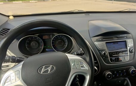 Hyundai ix35 I рестайлинг, 2013 год, 1 300 000 рублей, 14 фотография