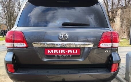 Toyota Land Cruiser 200, 2010 год, 3 290 000 рублей, 8 фотография