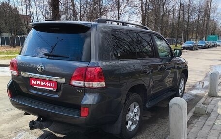 Toyota Land Cruiser 200, 2010 год, 3 290 000 рублей, 10 фотография