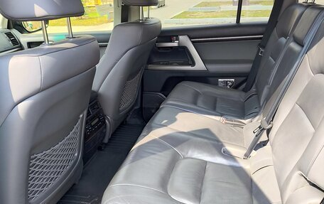 Toyota Land Cruiser 200, 2010 год, 3 290 000 рублей, 14 фотография