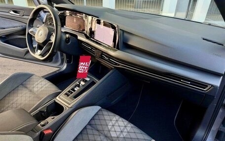 Volkswagen Golf VIII, 2021 год, 2 050 000 рублей, 7 фотография