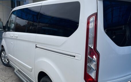 Ford Tourneo Custom I рестайлинг, 2021 год, 4 000 000 рублей, 4 фотография