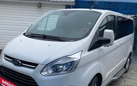 Ford Tourneo Custom I рестайлинг, 2021 год, 4 000 000 рублей, 3 фотография