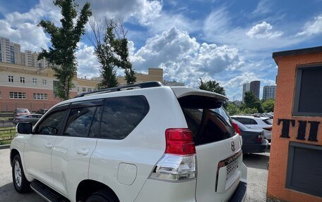 Toyota Land Cruiser Prado 150 рестайлинг 2, 2013 год, 2 650 000 рублей, 4 фотография