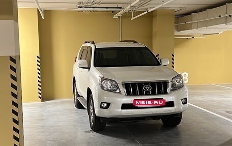 Toyota Land Cruiser Prado 150 рестайлинг 2, 2013 год, 2 650 000 рублей, 10 фотография