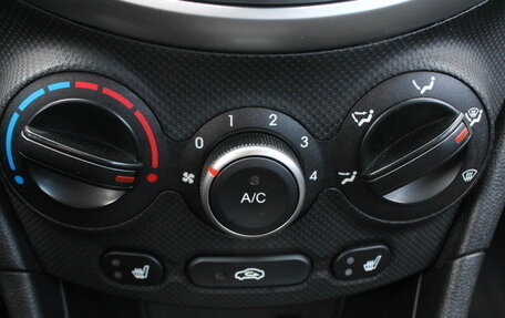 Hyundai Solaris II рестайлинг, 2016 год, 1 050 000 рублей, 11 фотография