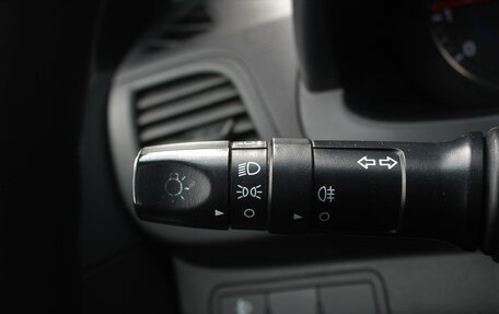 Hyundai Solaris II рестайлинг, 2016 год, 1 050 000 рублей, 13 фотография