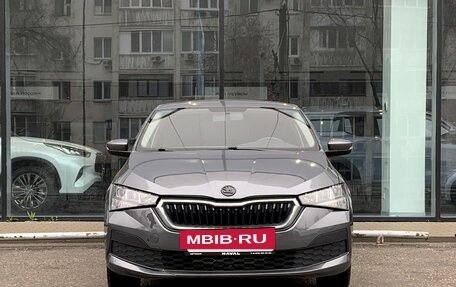 Skoda Rapid II, 2021 год, 990 000 рублей, 2 фотография