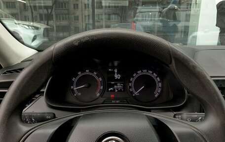 Skoda Rapid II, 2021 год, 990 000 рублей, 14 фотография