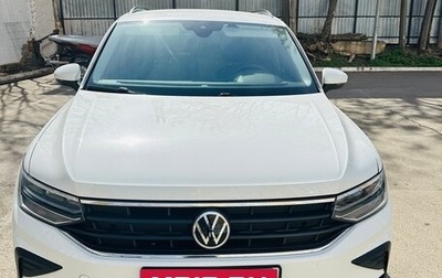 Volkswagen Tiguan II, 2021 год, 2 550 000 рублей, 1 фотография