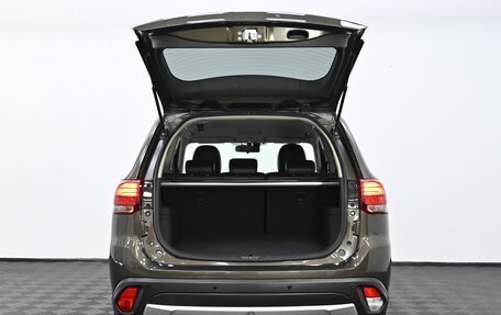 Mitsubishi Outlander III рестайлинг 3, 2018 год, 2 349 000 рублей, 5 фотография