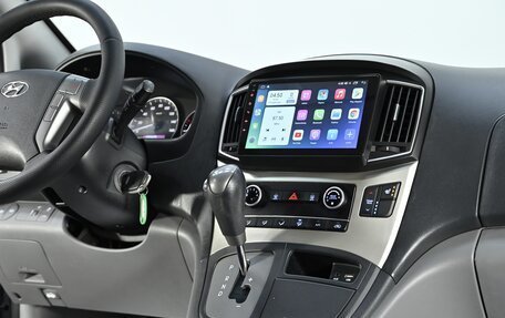 Hyundai Grand Starex Grand Starex I рестайлинг 2, 2017 год, 2 449 000 рублей, 9 фотография