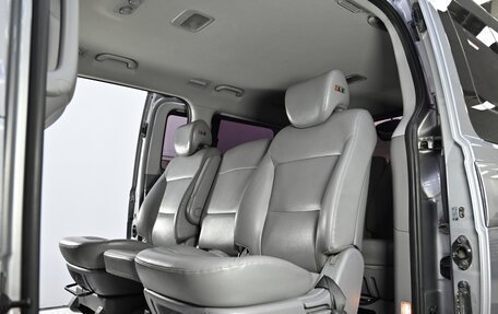 Hyundai Grand Starex Grand Starex I рестайлинг 2, 2017 год, 2 449 000 рублей, 13 фотография