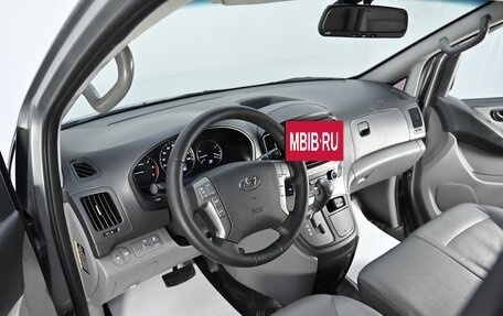 Hyundai Grand Starex Grand Starex I рестайлинг 2, 2017 год, 2 449 000 рублей, 6 фотография