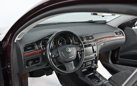 Skoda Superb III рестайлинг, 2012 год, 1 399 000 рублей, 6 фотография