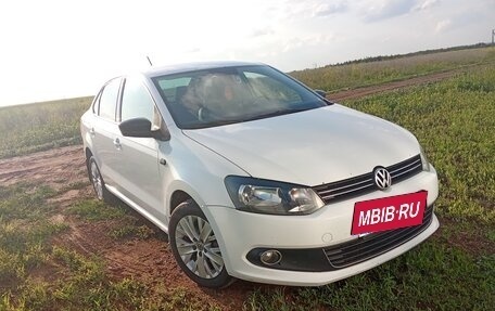 Volkswagen Polo VI (EU Market), 2014 год, 830 000 рублей, 2 фотография