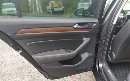 Volkswagen Passat B8 рестайлинг, 2017 год, 1 490 000 рублей, 13 фотография