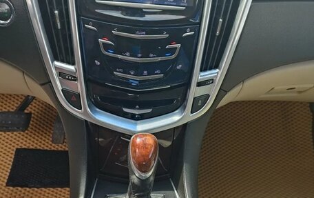 Cadillac SRX II рестайлинг, 2013 год, 1 750 000 рублей, 10 фотография