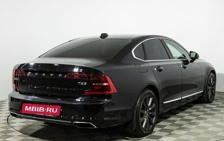 Volvo S90 II рестайлинг, 2017 год, 3 099 700 рублей, 5 фотография