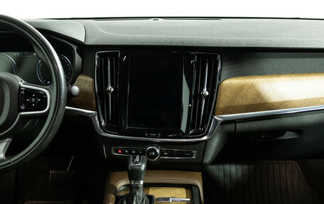 Volvo S90 II рестайлинг, 2017 год, 3 099 700 рублей, 14 фотография