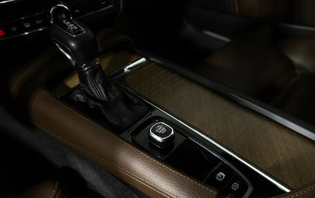 Volvo S90 II рестайлинг, 2017 год, 3 099 700 рублей, 21 фотография