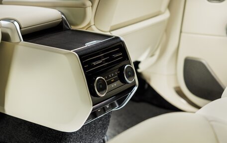 Land Rover Range Rover IV рестайлинг, 2025 год, 29 794 000 рублей, 19 фотография