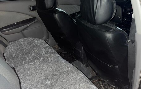 Nissan Bluebird Sylphy II, 2002 год, 220 000 рублей, 7 фотография