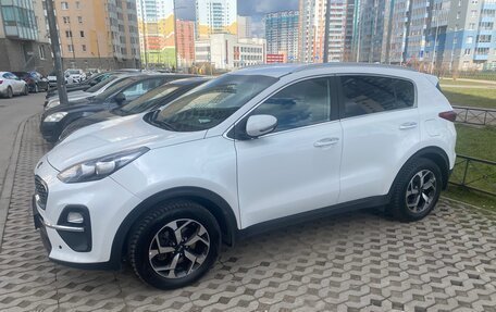KIA Sportage IV рестайлинг, 2020 год, 2 430 000 рублей, 1 фотография