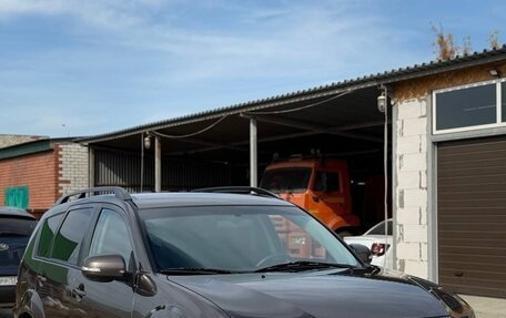 Mitsubishi Outlander III рестайлинг 3, 2010 год, 1 050 000 рублей, 1 фотография