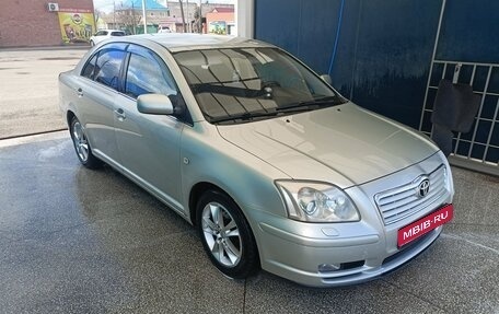 Toyota Avensis III рестайлинг, 2004 год, 570 000 рублей, 1 фотография