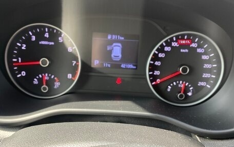 KIA Sportage IV рестайлинг, 2020 год, 2 430 000 рублей, 8 фотография