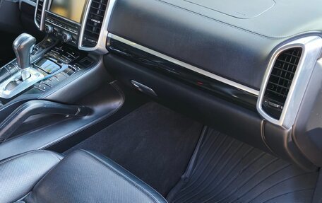 Porsche Cayenne III, 2011 год, 2 600 000 рублей, 13 фотография