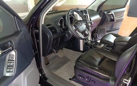 Toyota Land Cruiser Prado 150 рестайлинг 2, 2011 год, 3 999 000 рублей, 10 фотография