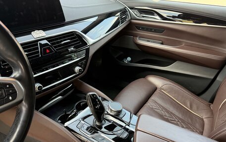 BMW 6 серия, 2018 год, 4 300 000 рублей, 10 фотография