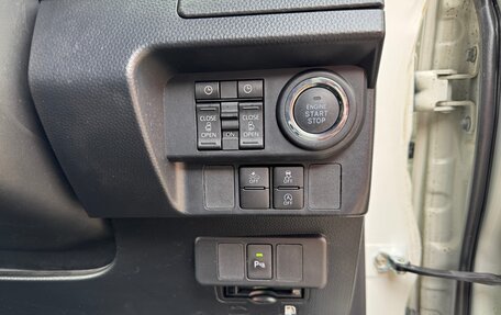 Toyota Roomy I, 2022 год, 1 500 000 рублей, 9 фотография