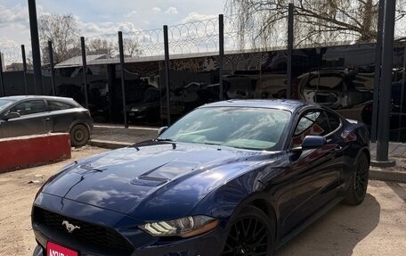 Ford Mustang VI рестайлинг, 2018 год, 3 290 000 рублей, 1 фотография