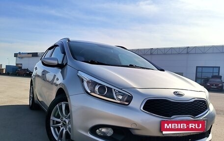 KIA cee'd III, 2013 год, 999 999 рублей, 2 фотография