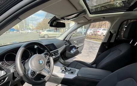 BMW 3 серия, 2019 год, 3 650 000 рублей, 11 фотография