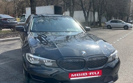 BMW 3 серия, 2019 год, 3 650 000 рублей, 9 фотография