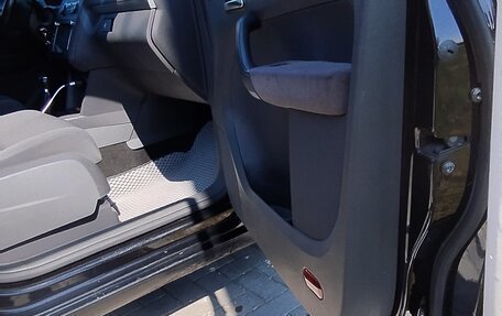 Volkswagen Touran III, 2012 год, 850 000 рублей, 7 фотография