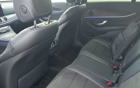 Mercedes-Benz E-Класс, 2020 год, 4 570 000 рублей, 15 фотография