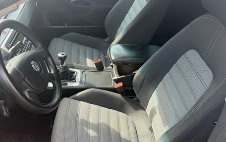 Volkswagen Passat B6, 2006 год, 530 000 рублей, 7 фотография