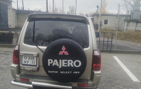 Mitsubishi Pajero III рестайлинг, 2006 год, 900 000 рублей, 2 фотография