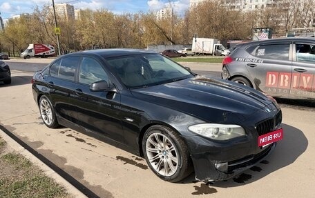 BMW 5 серия, 2012 год, 1 400 000 рублей, 2 фотография