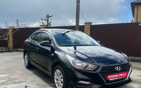 Hyundai Solaris II рестайлинг, 2017 год, 1 175 000 рублей, 2 фотография