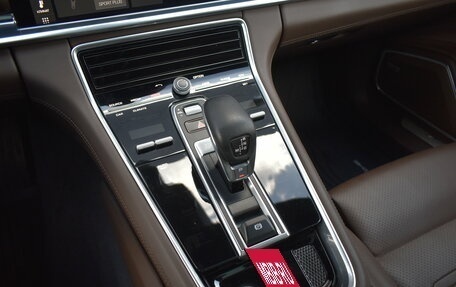 Porsche Panamera II рестайлинг, 2018 год, 6 400 000 рублей, 25 фотография