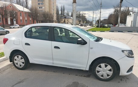 Renault Logan II, 2016 год, 700 000 рублей, 4 фотография