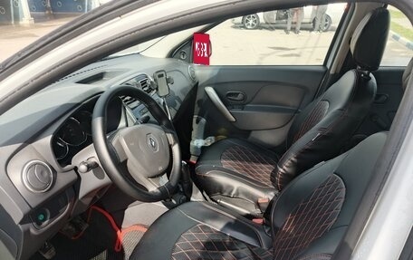 Renault Logan II, 2016 год, 700 000 рублей, 6 фотография